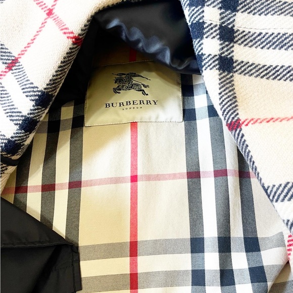 Burberry double layered 52 Trench Coat Black - Picture 4 of 5